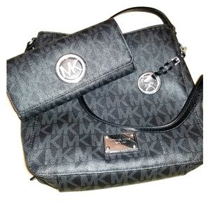 Michael kors handbag and wallet
